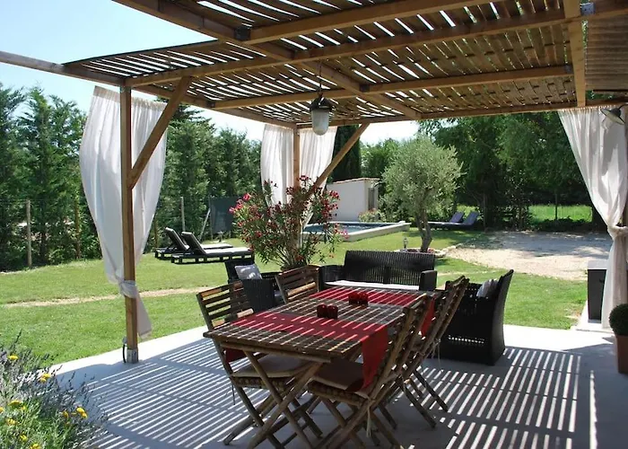 Le Cabanon Tendance Du Luberon