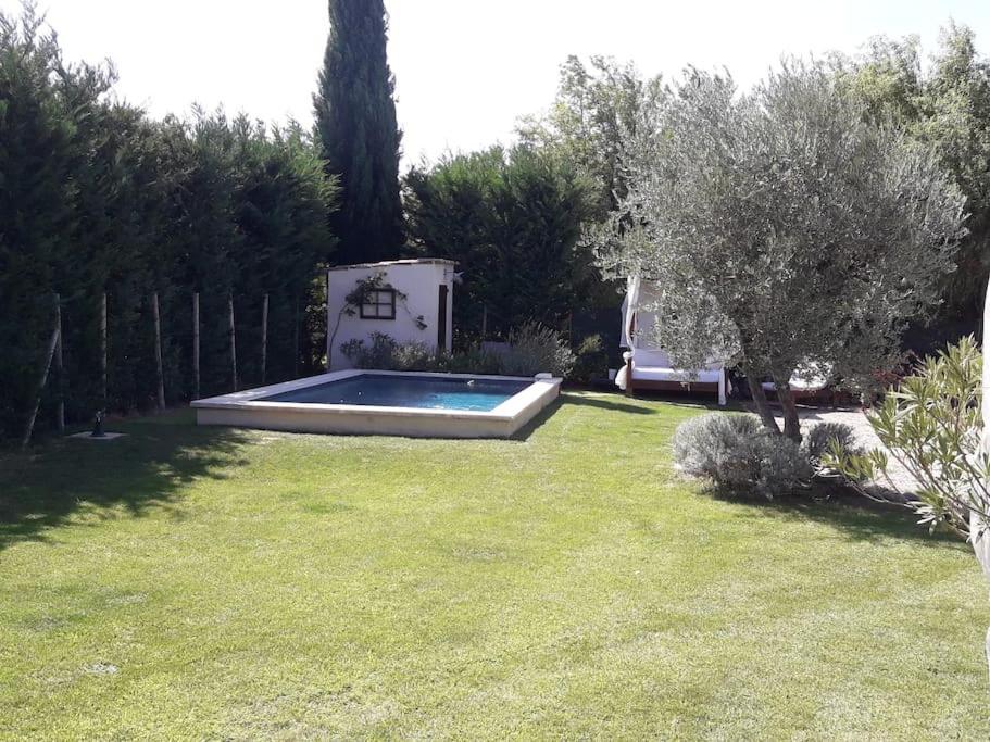 Le Cabanon Tendance Du Luberon Holiday home Merindol