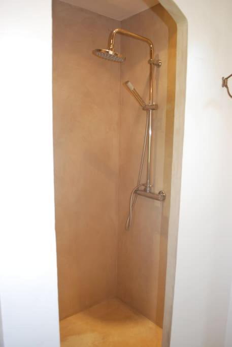 Le Cabanon Tendance Du Luberon Holiday home Merindol