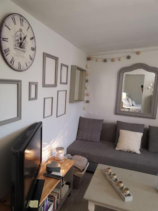 Le Cabanon Tendance Du Luberon Holiday home Merindol
